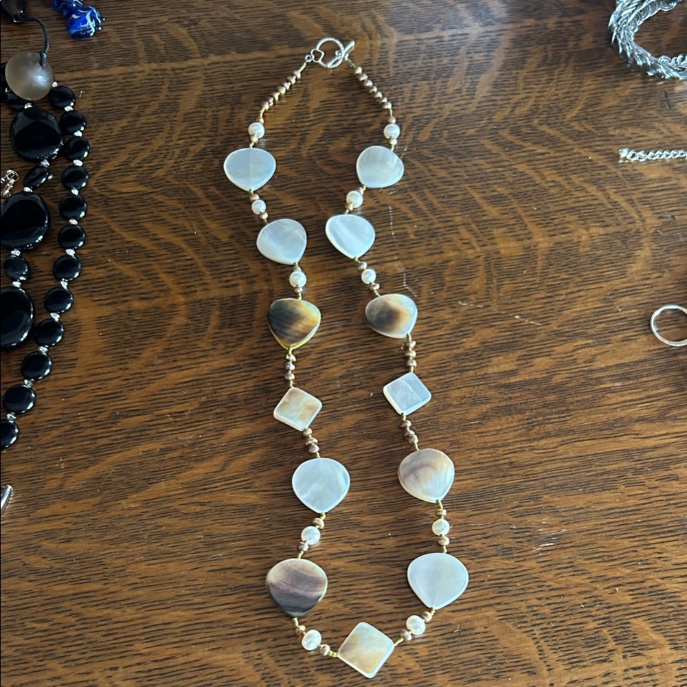 Elegant Shell Necklace